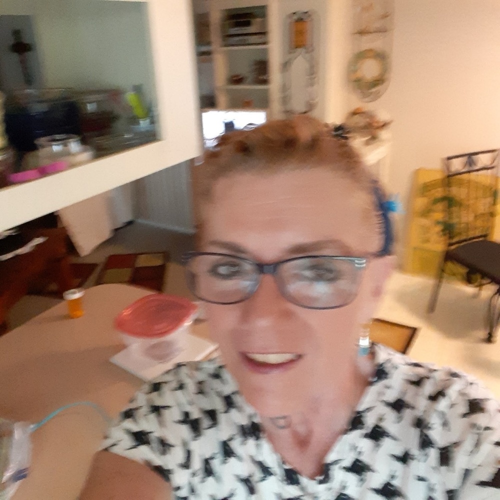 Meet your Posher, Janine